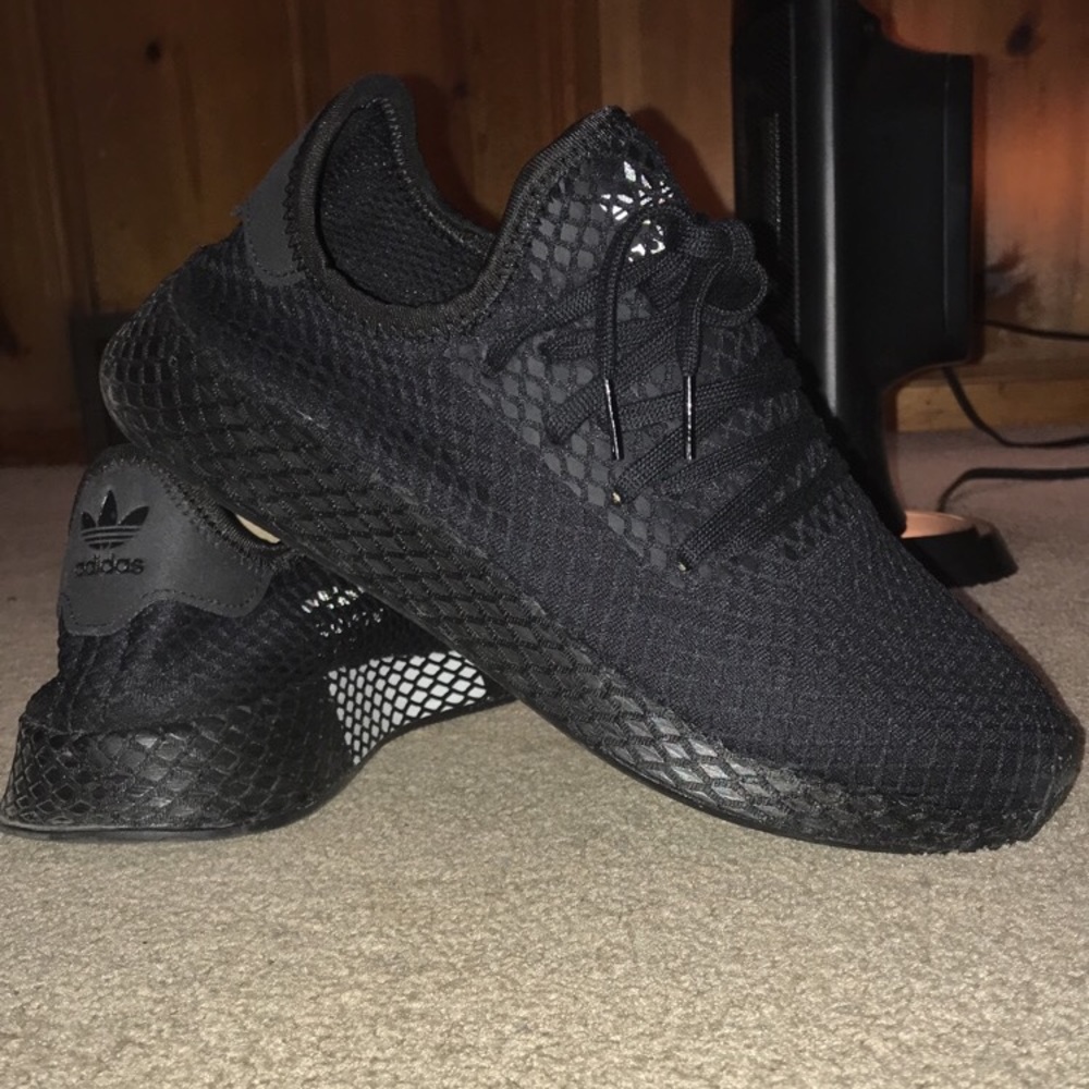Adidas Deerupt Size 10.5